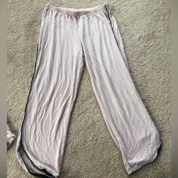 Stars above pj set! - Picture 3 of 5